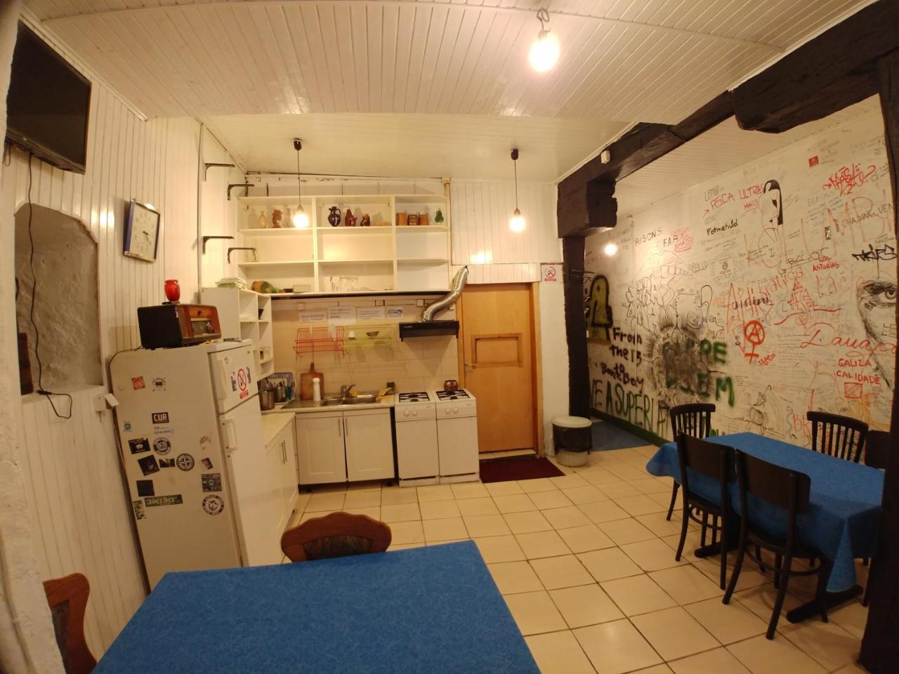 Ljubicica Hostel Сараево Экстерьер фото